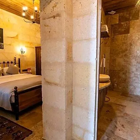 Library Cave House Ürgüp