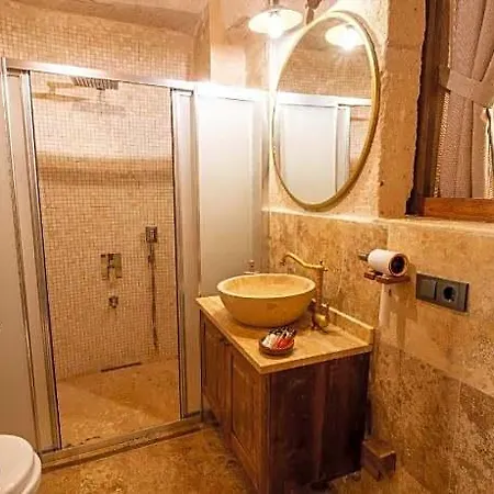 Library Cave House Hotel Urgup