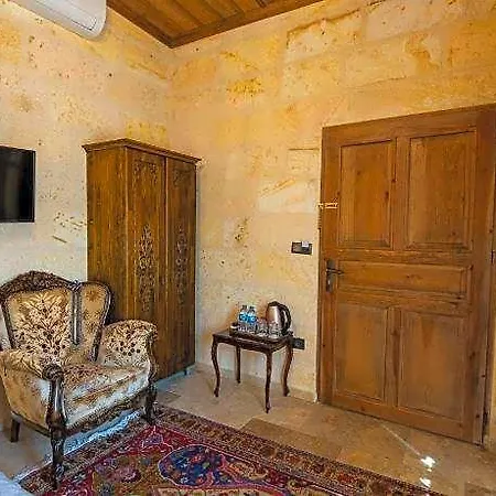 Library Cave House Ürgüp