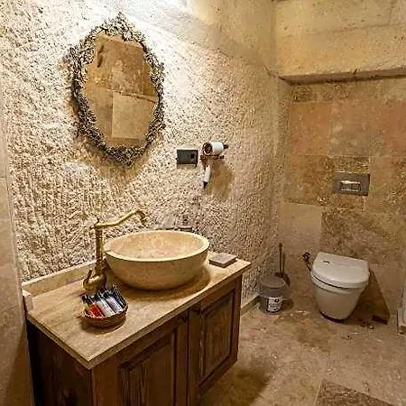 Library Cave House Ürgüp