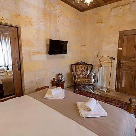 Library Cave House Hotel 5*