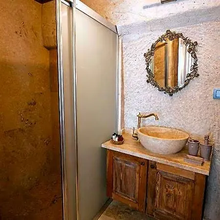 Szálloda Library Cave House