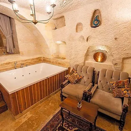 Library Cave House Ürgüp
